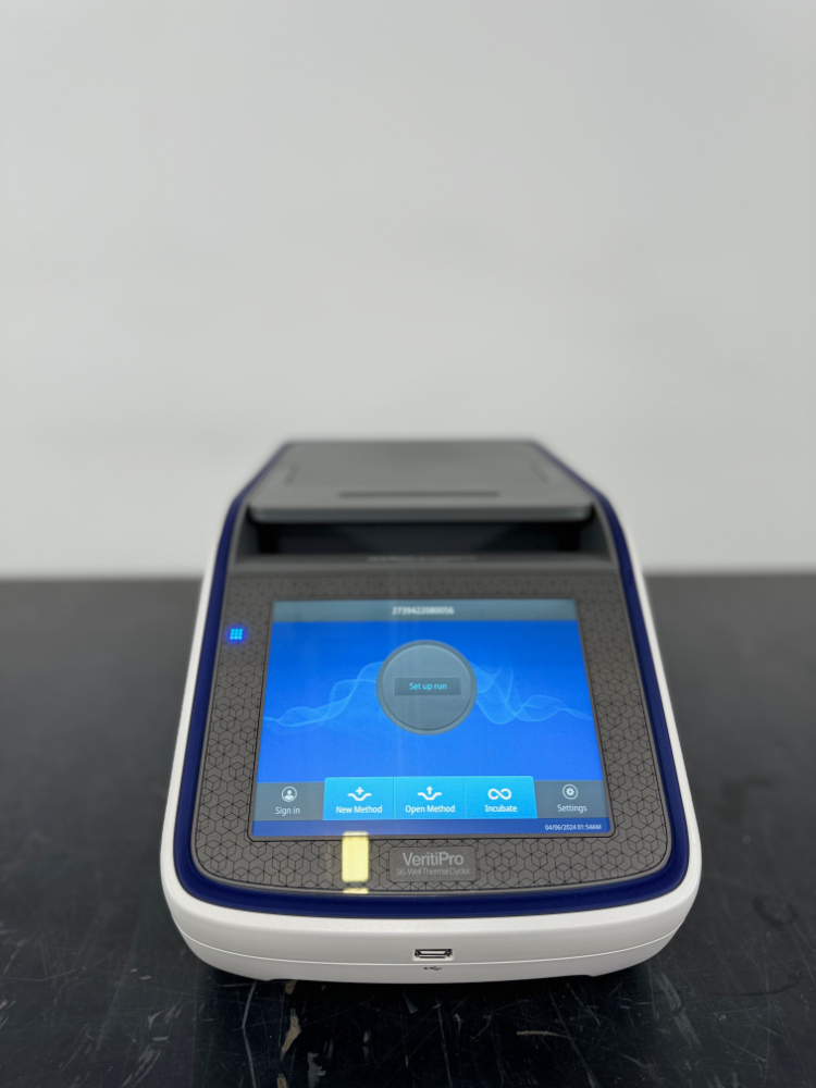 Image of Applied Biosystems VeritiPro 96-Well Thermal Cycler